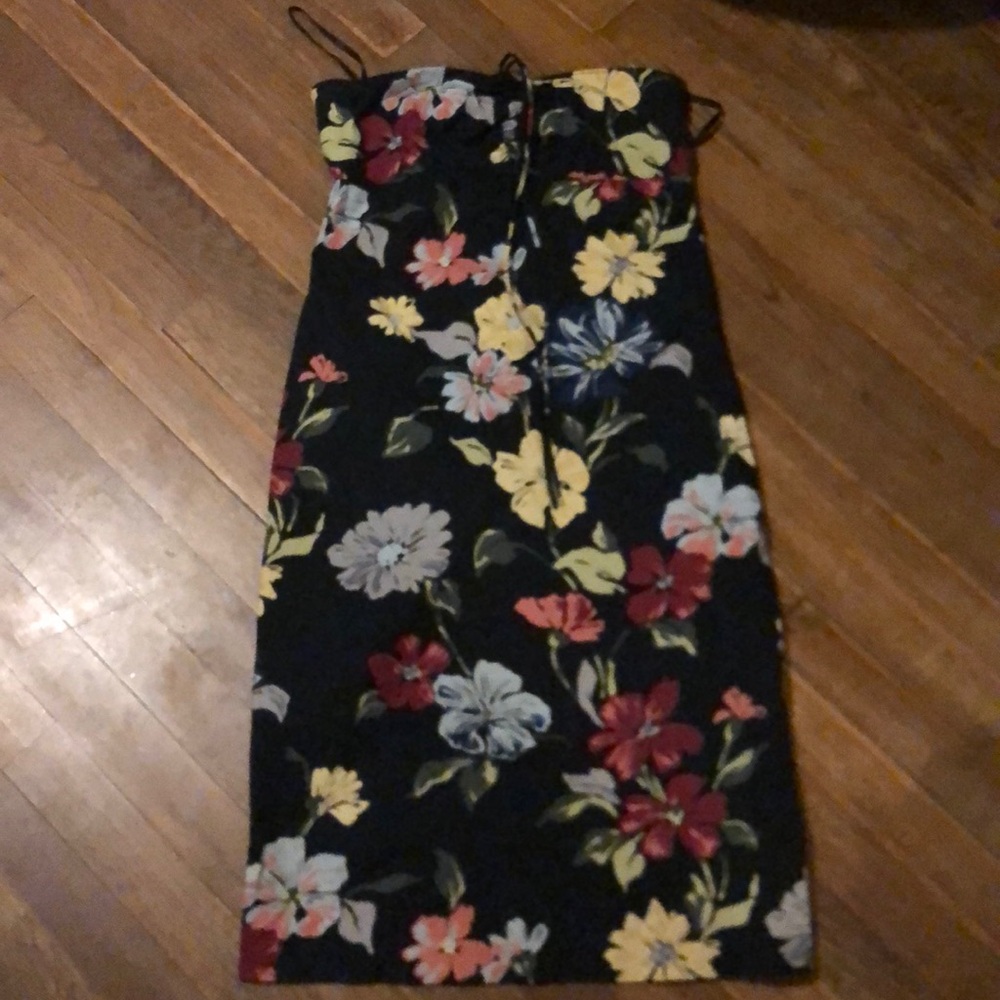 Beautiful strapless dress! Great condition!